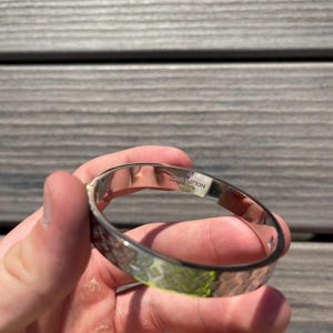 Authentic Louis Vuitton Gray Floral Resin Bangle Bracelet Louis vuitton clear bangle - Gem main image 4