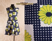 70s vintage Mod Hippie Sunflower dress Sleeveless Pleated Short Zip front dress Finnish vintage by Figura Finland size Medium