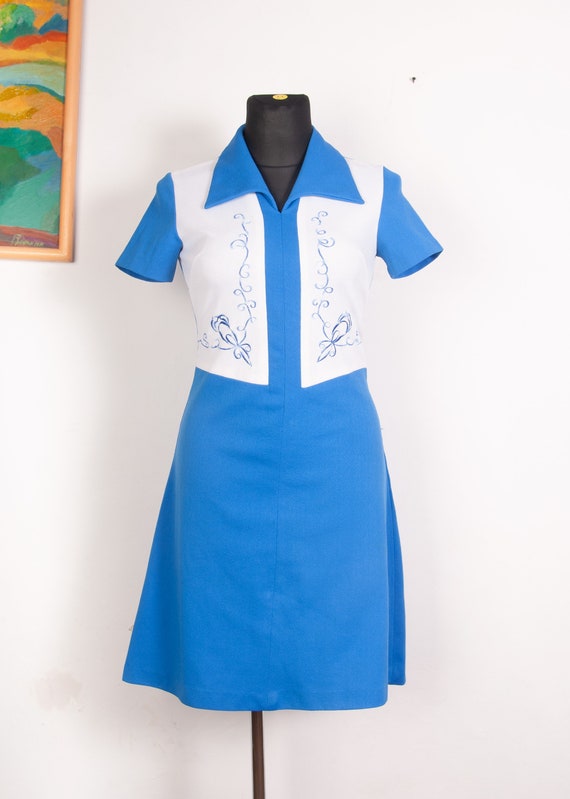 60s 70s short sleeve Mod dress / Blue white Short… - image 10