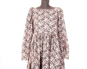 Vintage Laura Ashley Cotton Floral Dress / Romantic Loose Fit  Puff Sleeve Cottagecore Dress / M