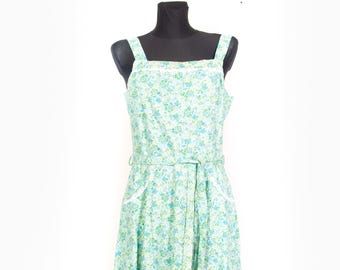 70s Green Floral Cotton Midi Sundress / Prairie Cottagecore Dress / Lace Trim Pockets / Medium