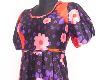 Vintage 70er Floral Maxi Kleid / Psychedelisches Pink & Orange Puff Ärmel Kleid Groovy Festival / S