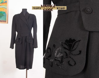 Black 40s Floral Applique Peplum dress / Rayon crepe Film noir dress /  1940s black day casual dress / Black WW2 dress / sz Small to Medium