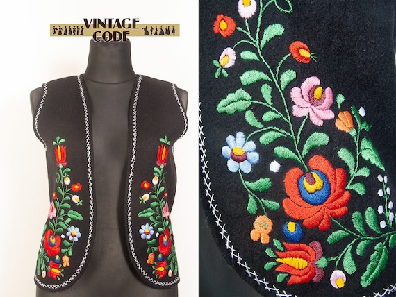 Hungarian hand embroidered Black floral vest / Ma… - image 1