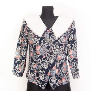 Vintage 80s Floral Blouse: White Crochet Collar, Shoulder Pads - Sz Small/Medium