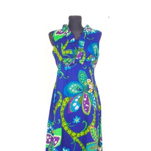 Vintage 70er Jahre Maxi Maxi Kleid: Tropisches Flower Power Rindentuch - Medium