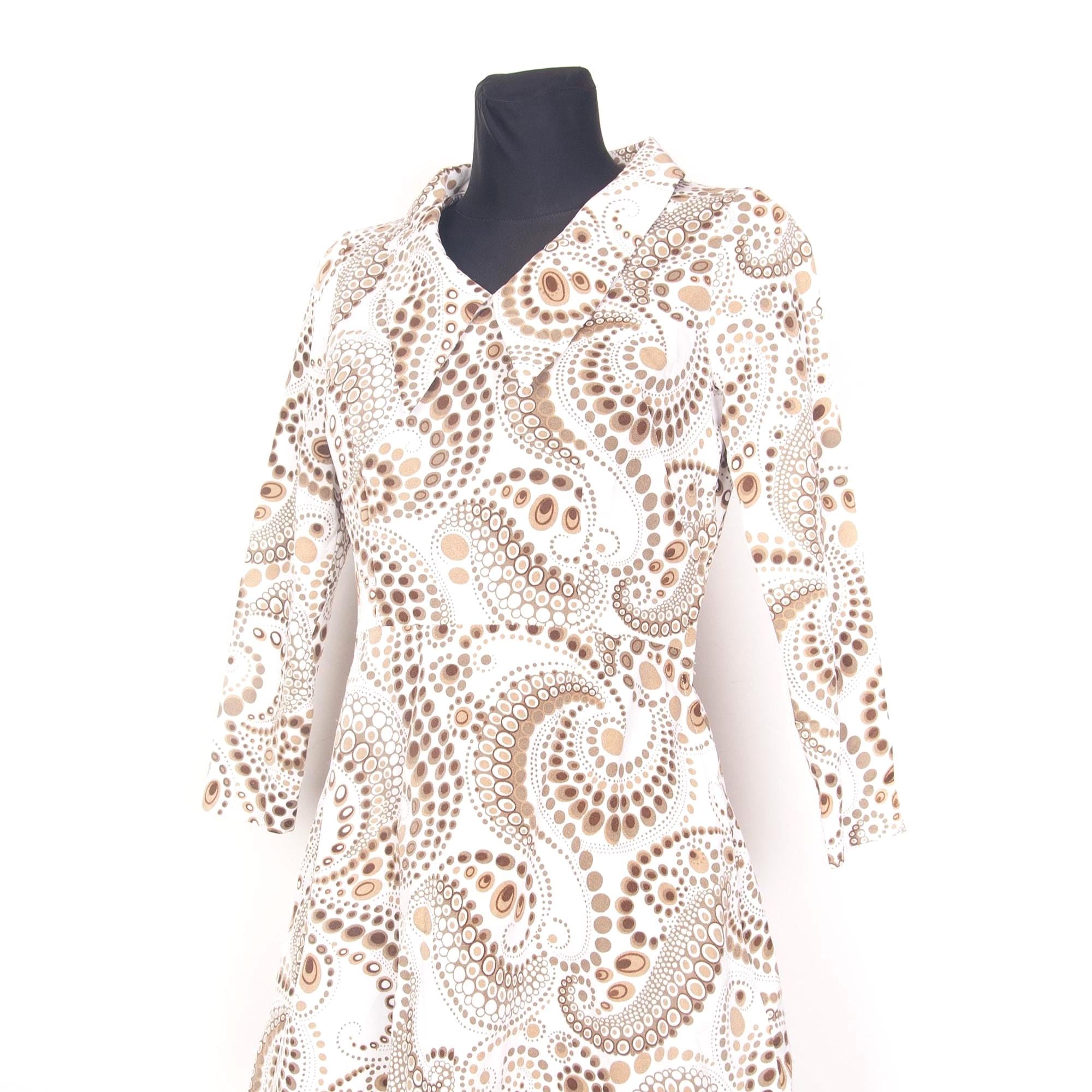 Vestidos con cuello de daga España