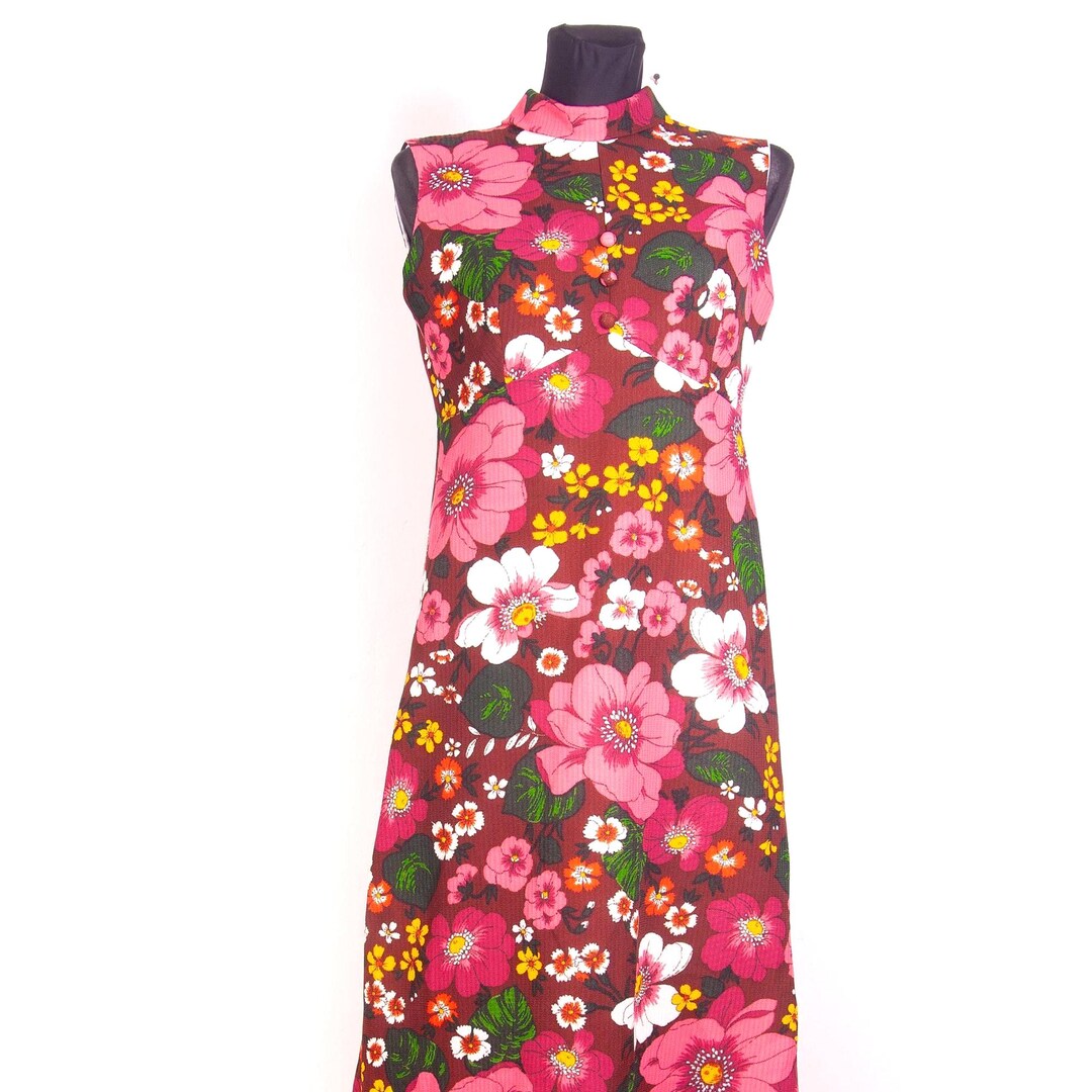 1970s Hawaiian Style Crimplene Maxi Dress / Bold Mod Retro Floral High ...
