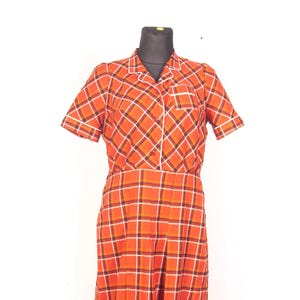 60s 70s Red Plaid Wool dress  / Vtg  Short sleeve Shirtwaist Casual Simple Day dress  /  size Large