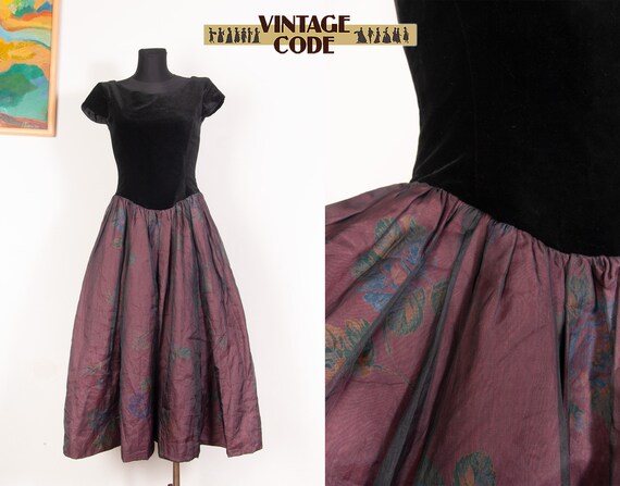 Breathtaking Rare Early 80s Cotton Velvet Laura Ashley Midi Dress