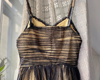 1940s Film Noir Glamour Gown / Black Tulle & Pale Yellow Evening Dress / XS-S