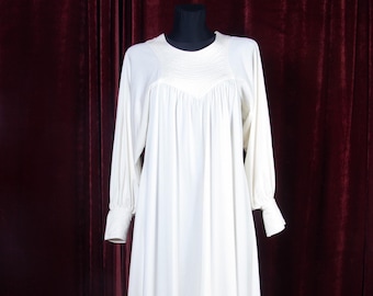 70s VTG White Maxi Dress, Renaissance Chemise Gown (Small to Medium)