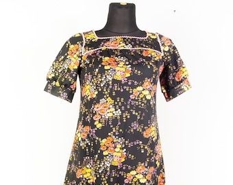 Vintage 70s Black Floral Prairie Dress /  Rick Rack Trim Crimplene Mod Midi / Large