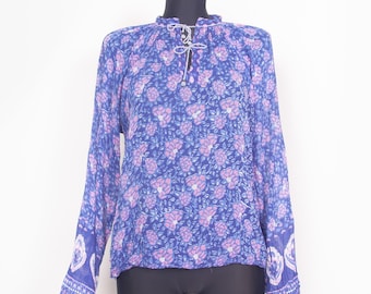 Vintage indische Gaze Bluse: Blau Lila Hippie Top mit Quasten (S-M)