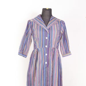 Vtg 50s or 70s does 50s Striped Cotton Day dress  / V Neck Collared shirtwaist dress / sz Large