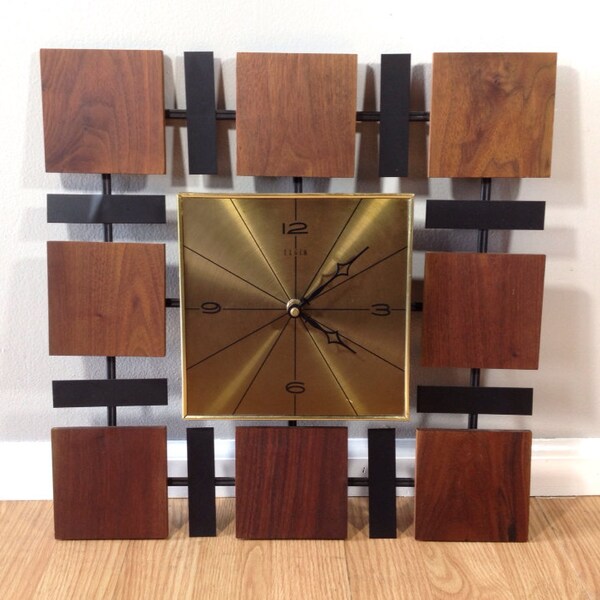 vintage 1960s Elgin mid century modern wall clock. retro home decor.