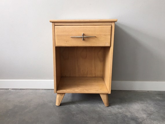 Vintage Mid Century Modern Nightstand By La Period Furniture Retro Hollywood Regency Atomic Blonde Bedroom Furniture