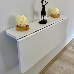 Opklapbare wandtafel met planken, ruimtebesparende Murphy-tafel, opklapbaar studie-/eettafelbureau