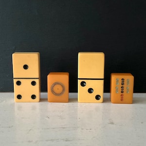 Lot of 4 Bakelite Game Tiles,  2 Chinese Mahjong Game Pieces & 2 Large Domino Pieces, Vintage