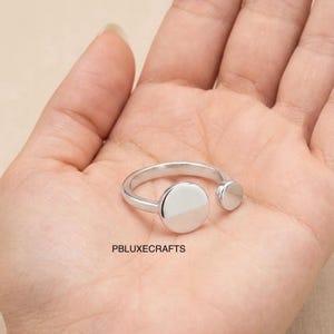 Anel de Prata de Lei 925 com Círculo Vazado, Aliança Geométrica Minimalista, Ajustável, Ideal para Presente