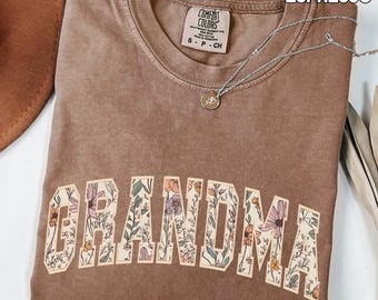 Custom Comfort Colors Floral Grandma Shirt Promoted to Grandma Established 2026 Mothers Day Gift Pregnancy Announcement to Grandparents