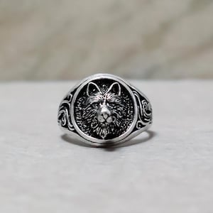 Signetring i sterlingsilver med varghuvud, gotiskt djurarmband, nordiska totemsmycken