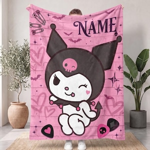 Manta Kuromi rosa chique com estampa de grafite em parede de tijolos, manta personalizada com nome, manta fofa de gato punk de rua, presente de aniversário para meninas, capa aconchegante para cama ou sofá