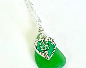 St Patricks Day necklace, Kelly green seaglass and shamrock design