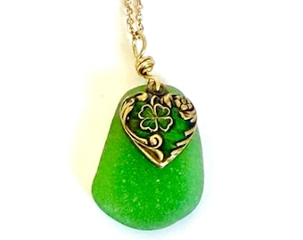 St Patricks Day necklace, Kelly green seaglass and shamrock design