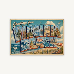 Könnte beinhalten: Ein Reiseplakat im Vintage-Stil mit dem Text Greetings from Virginia Beach. Die großen Buchstaben enthalten Illustrationen eines Leuchtturms, eines Delfins, einer Sandburg, eines Pferdes, einer Neptunstatue und Strandszenen mit Sonnenschirmen.