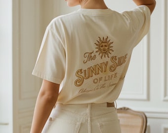 Camiseta Sunny Side of Life / Camiseta con estampado de sol estilo años 90 / Camiseta retro con cara de sol para el día a día en verano / Colores cómodos en amarillo mantequilla