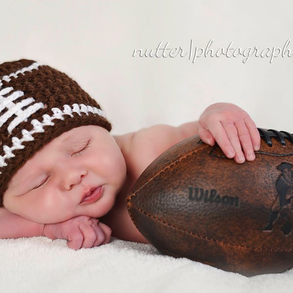 Crochet baby beanie foottbal hat, Newborn baby football hat, baby football hat for photo prop