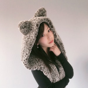 Free Crochet Pattern: Hooded TIMBER WOLF Scarf (DIY Tutorial quick easy cute animal ears furry fox cat snoodie snood hood hoodie pockets)