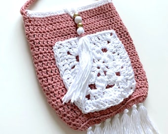 Daisy Dreams Boho Bag Crochet Pattern (DIY Tutorial Quick Easy Cute Free Beginner Messenger Crossbody Purse Girls Trendy Fashion Accessory)