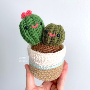 Mother's Day Cactus Amigurumi Doll, Free Crochet Pattern DIY Tutorial quick easy cute beginner yarn knitting Mommy Mama Baby Desert Plant image 1