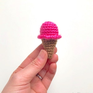 Free Amigurumi Crochet Pattern DIY Tutorial: Tiny Baby Ice Cream Cone (quick easy cute mini miniature beginner handmade summer keychain food