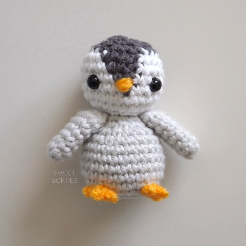 No-Sew Pocket Penguin Crochet Pattern DIY Yarn Fiber Art Tutorial Baby Penguin Animal Amigurumi Pingu Pinga Keychain Mini Size No Sew Cute image 1