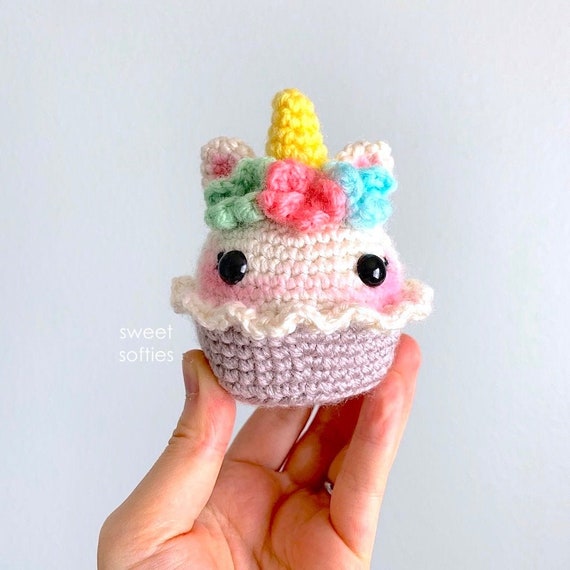 Knitty Critters Candy Unicorn Mini Crochet Kit (1)