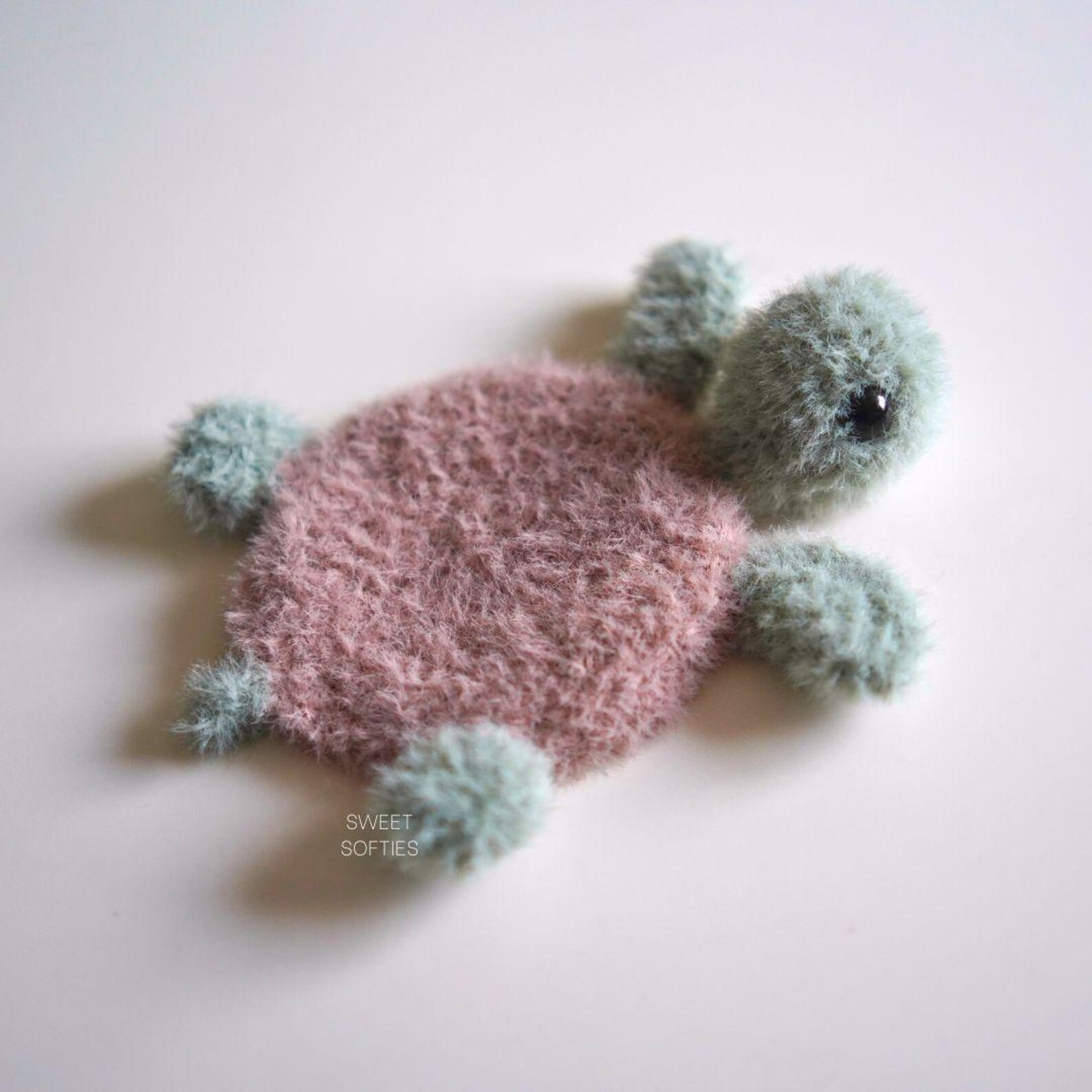 Turtle Mug Rug Crochet Pattern · Low-sew Amigurumi Cup Coaster Tutorial ...