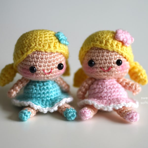 Little Lucy Doll Amigurumi haakpatroon · Gratis DIY video-tutorial snel eenvoudig schattig kawaii mini klein klein handgemaakt garen meisje zittende poppen