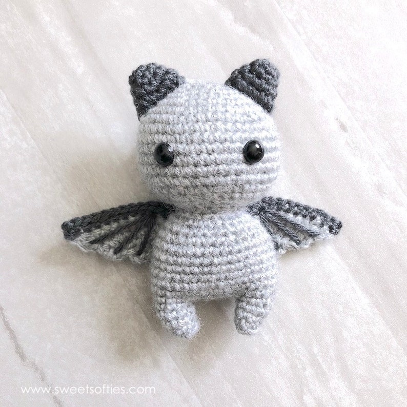 Free Crochet Pattern: SIR BATWINGTON DIY Tutorial quick easy cute small mini spooky Halloween bat kawaii goth cat kitty kitten neko wings image 3