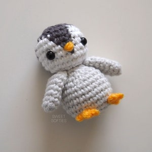 No-Sew Pocket Penguin Crochet Pattern DIY Yarn Fiber Art Tutorial Baby Penguin Animal Amigurumi Pingu Pinga Keychain Mini Size No Sew Cute image 2