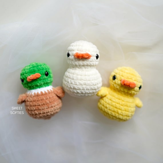 Crochet Duck Pattern Micro Toy Duckling Amigurumi: Make Your 