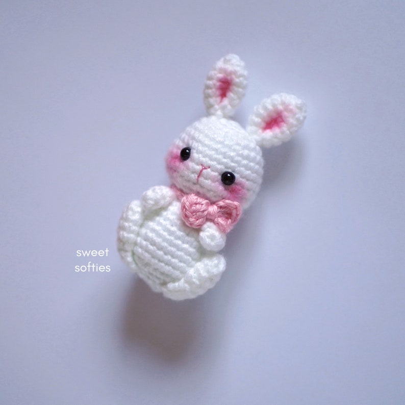 Osterhase Ellie Amigurumi PDF Häkelanleitung DIY Anleitung Kaninchen Garn Handarbeit Geburtstag Urlaub Kinder Kinder Jungen Mädchen Unisex Geschenk Bild 2