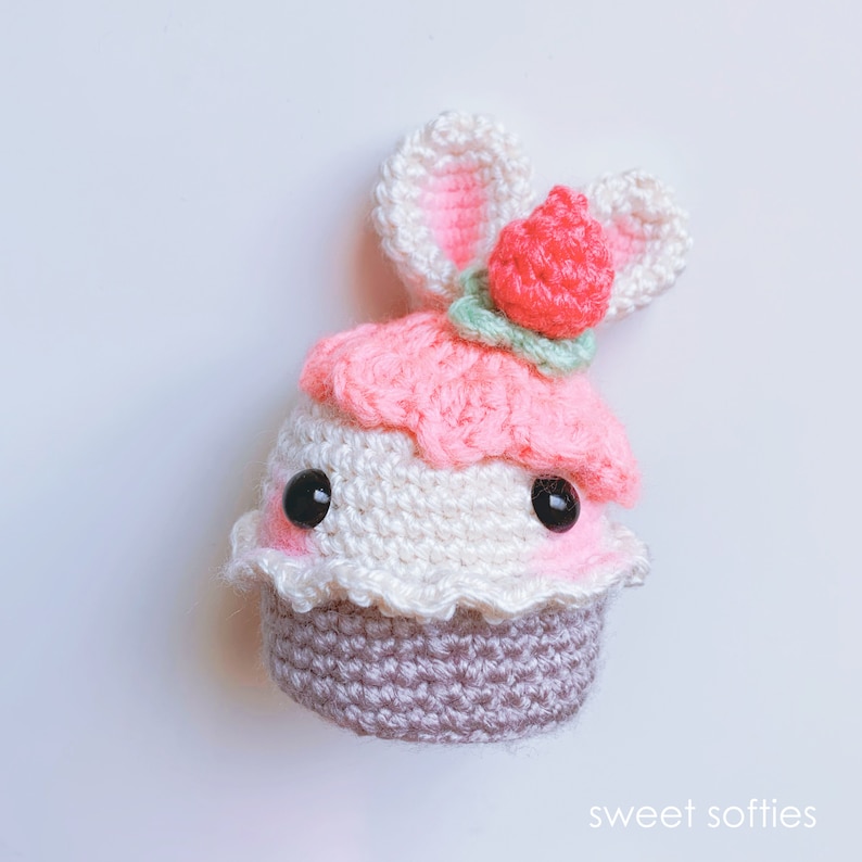 Bunny Rabbit Strawberry Frosted Cupcake Dessert, Free Crochet Pattern DIY Tutorial quick easy cute kawaii beginner yarn amigurumi knitting image 3