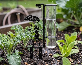 Misuratore di pioggia a forma di formica, paletto da giardino, pluviometro da esterno, ornamento decorativo in metallo per cortile, strumento di misurazione delle precipitazioni per prato, patio e giardino.