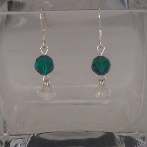 Emerald Green Swarovski Crystal Earrings with Faceted Bead and Cluster Dangle,Emerald Green Dangle Earrings,Handmade Swarovski Bead Earrings