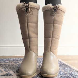 Vintage Morlands sheepskin boots, 1970s 1980s original boots, made in England, sheepskin and shearling lined, perfect condition! size 5 UK