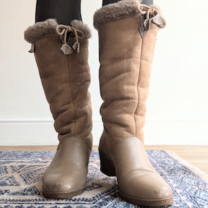 Vintage Morlands sheepskin boots, 1970s 1980s original boots, made in England, sheepskin and shearling lined, great condition! size 5 UK