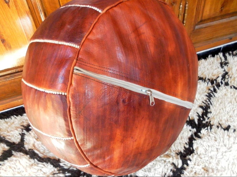 Couple of 2 Leather Poufs natural brown tan